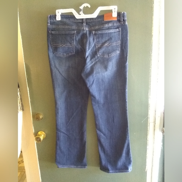Lucky Brand Jeans - Picture 3 of 8